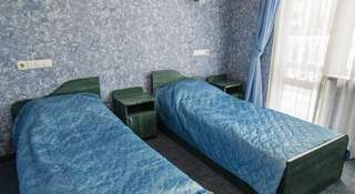 Гостиница Малибу Симферополь Стандартный двухместный номер с 2 отдельными кроватями-2